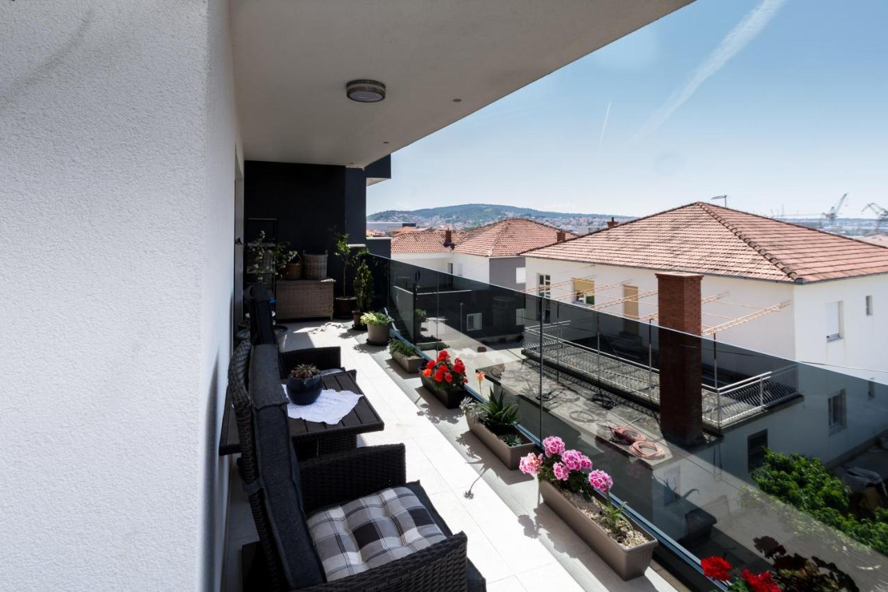 Judita Trogir Exterior photo